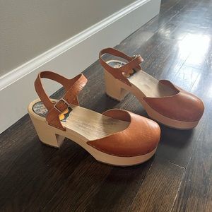 Swedish Hasbeens Krillan in "Nature" yellow